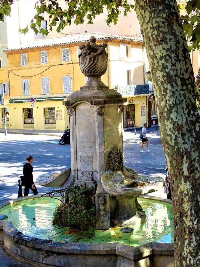 Blue Fountain Luxueux Studio Aix Centre Historique -Wifi-Smart Tv- Aix-en-Provence Exterior photo